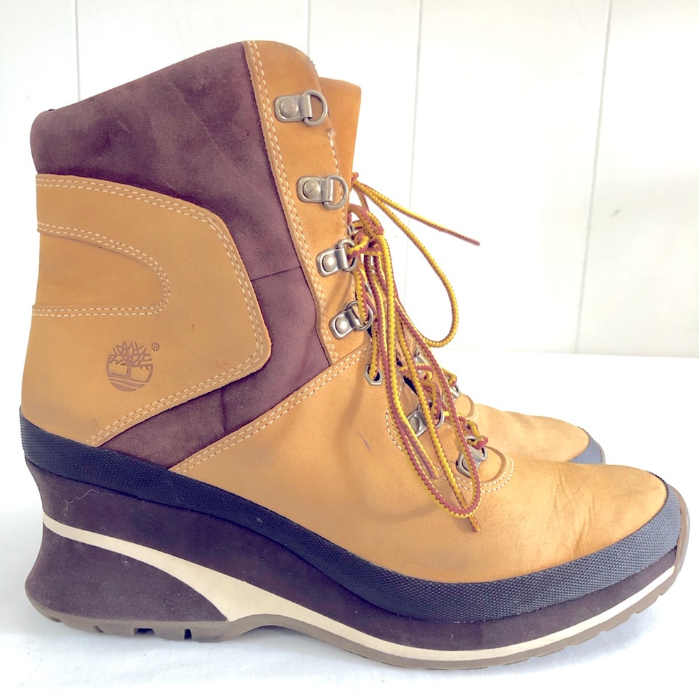 TIMBERLAND l Sz 8.5 l Leather Wedge Heel Boots